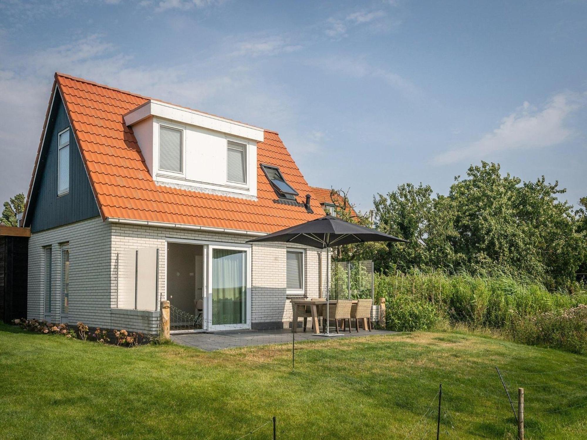 Apartment with Private Terrace Garden in De Cocksdorp  Buitenkant foto